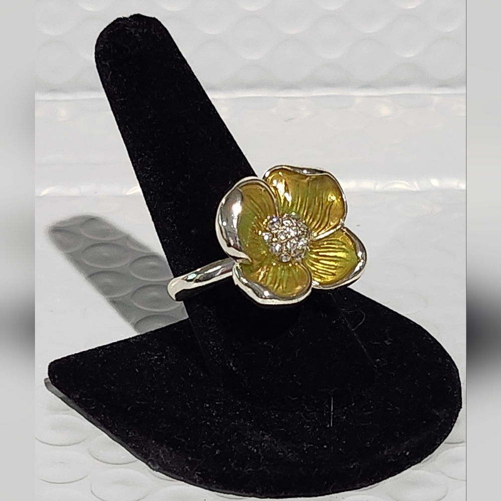 Avon Garden Beauties Flower Ring Size 10